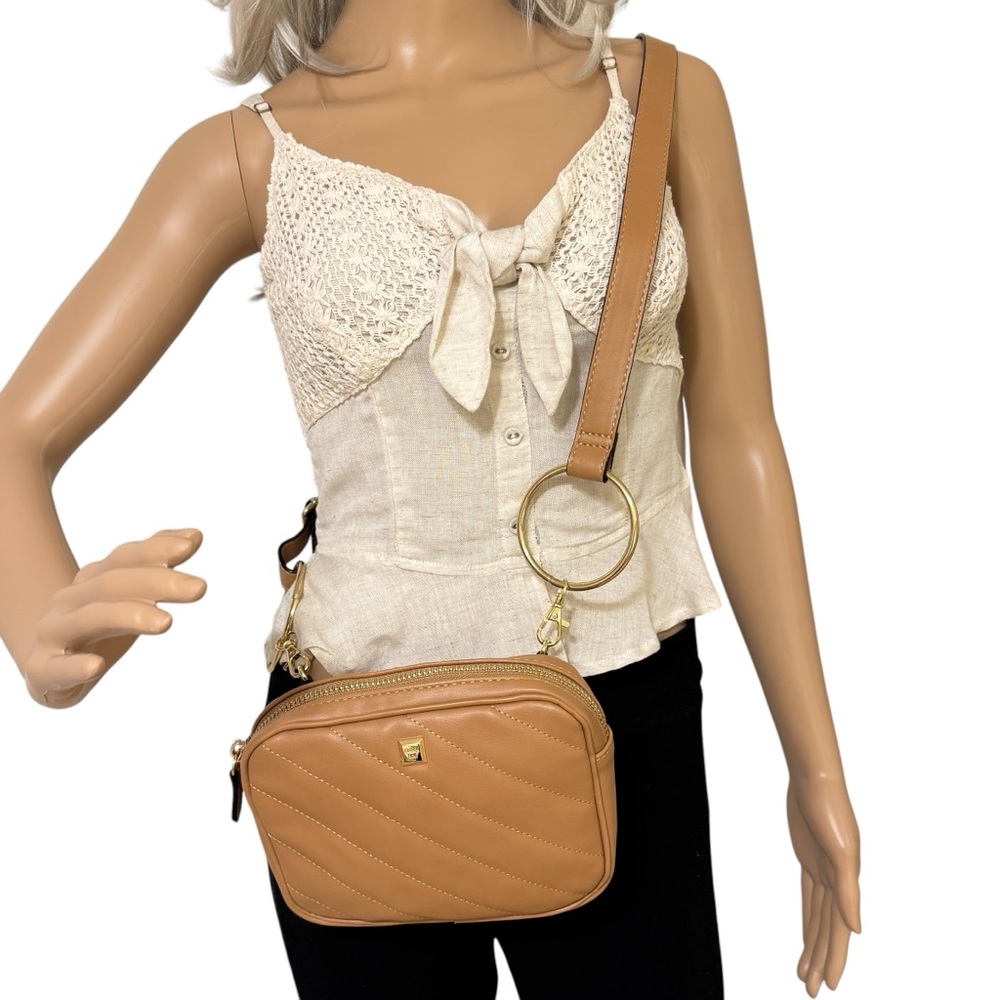 GIANNI BINI Tan Quilted Chevron Crossbody Shoulder Handbag Removable Str…